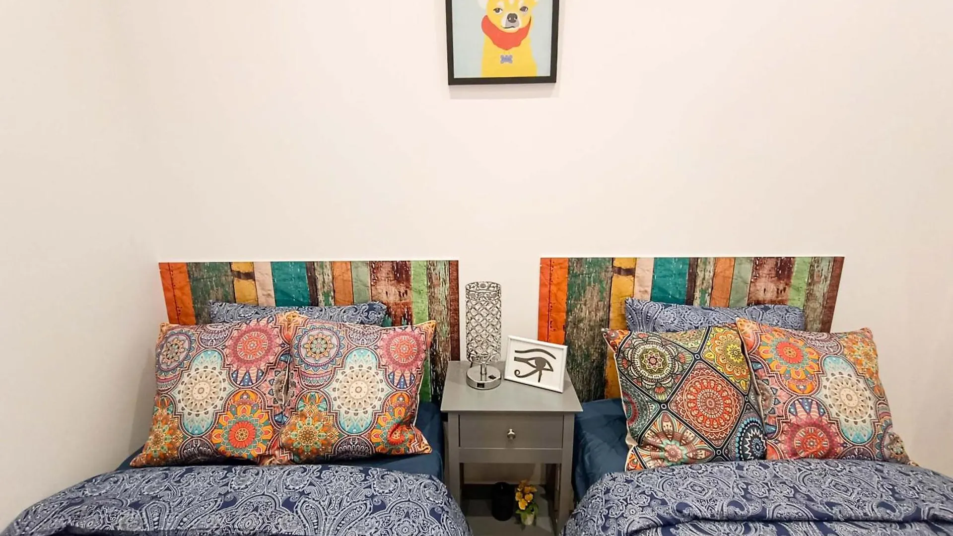 Private Rooms Next Liceu 바르셀로나 0*,  스페인