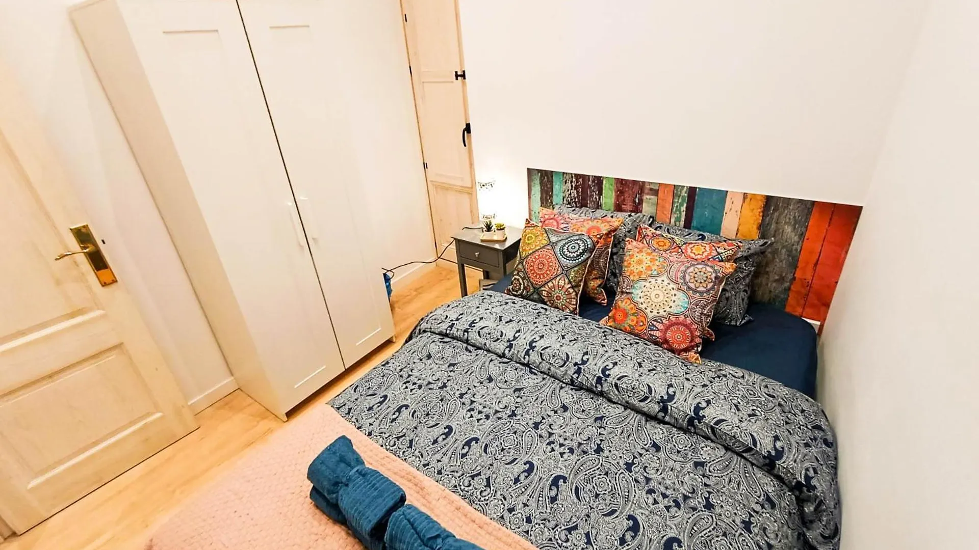 호스텔 Private Rooms Next Liceu 바르셀로나 스페인