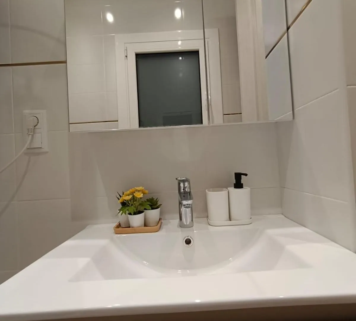 Private Rooms Next Liceu 바르셀로나